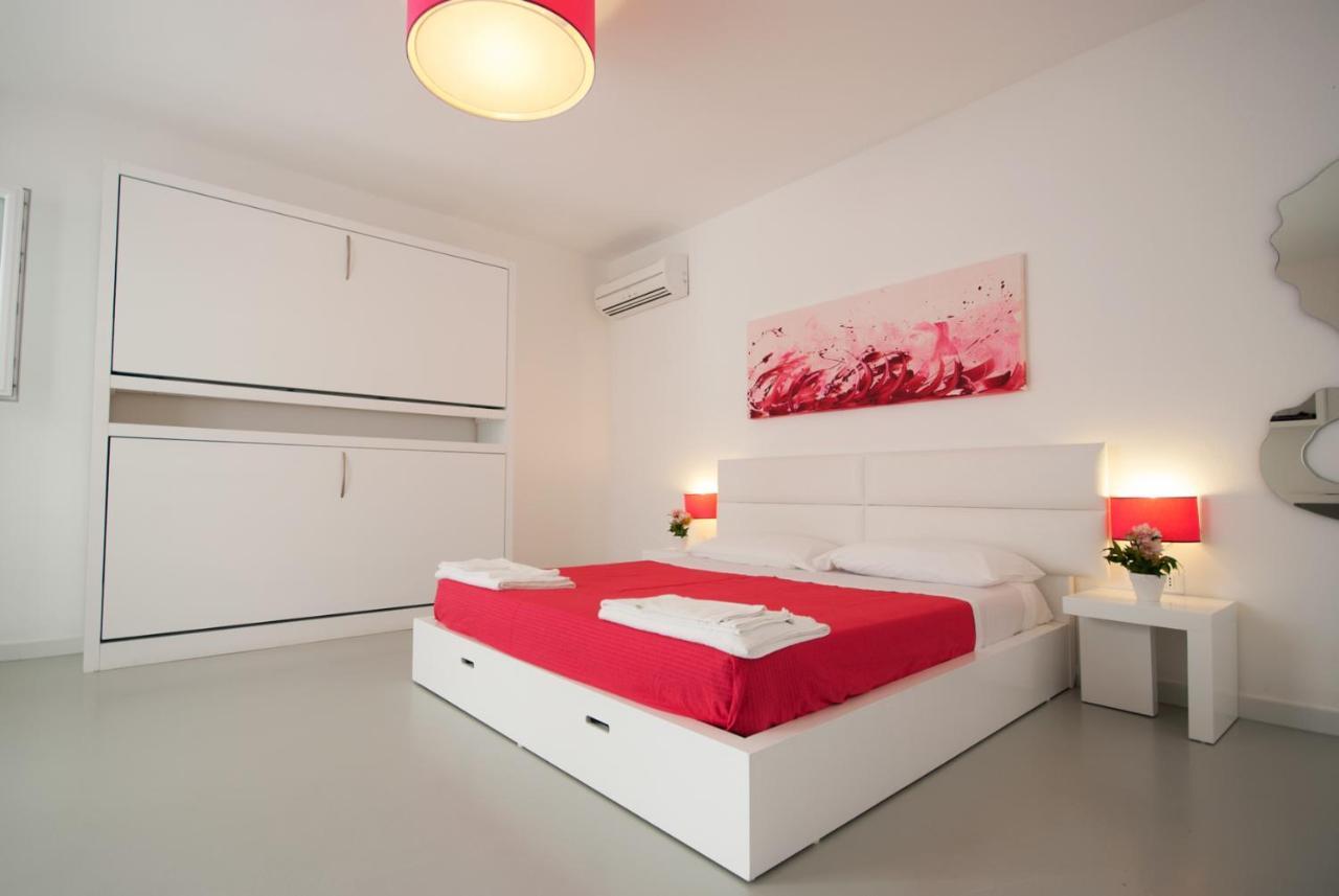 Hotel Beach Salento Marina Di Pescoluse Bagian luar foto