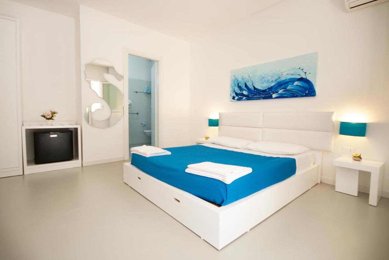 Hotel Beach Salento Marina Di Pescoluse Bagian luar foto