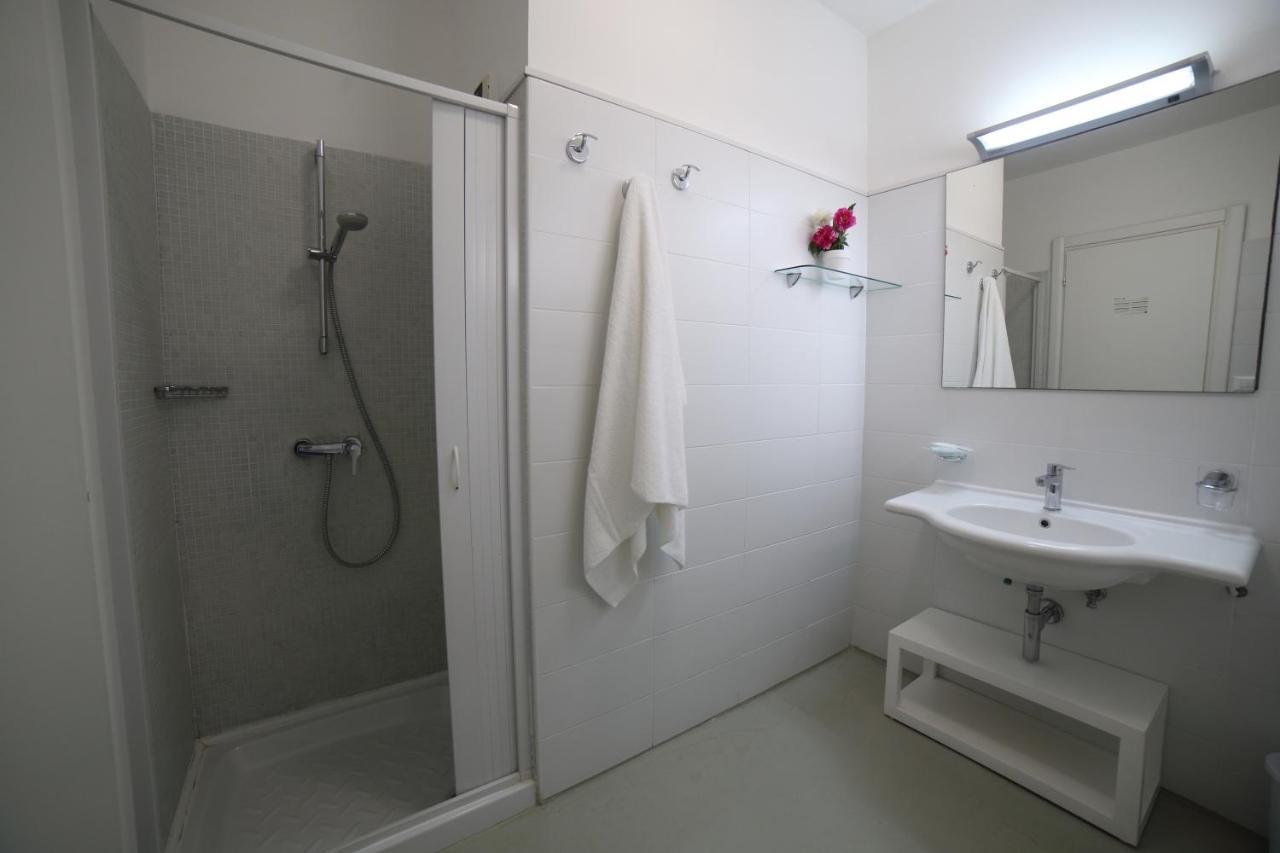 Hotel Beach Salento Marina Di Pescoluse Bagian luar foto
